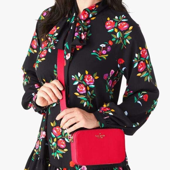 New Kate Spade Madison Mini Camera Bag Saffiano Leather Ruby Red - Picture 3 of 5